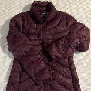 NWT Lands End maroon lightweight down jacket, size M (10-12)